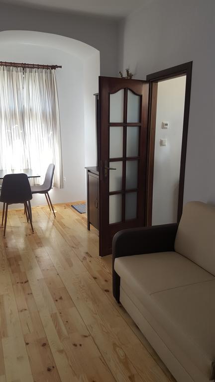 Apt Nr 1 - Cogito.Home- Starowka Z 9 Okien Торунь Экстерьер фото